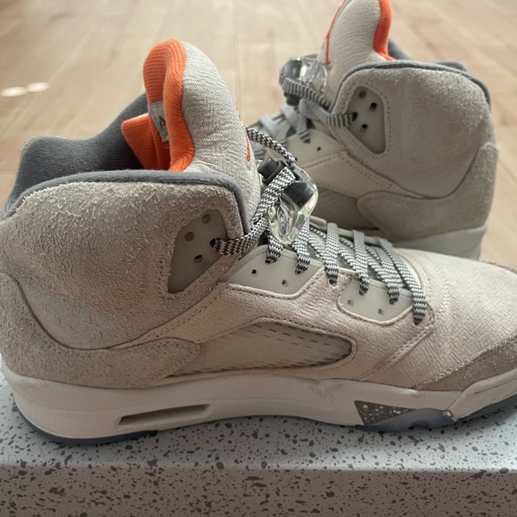 Jordan 5 Retro SE
Craft Light Orewood Brown - Picture 5 of 5
